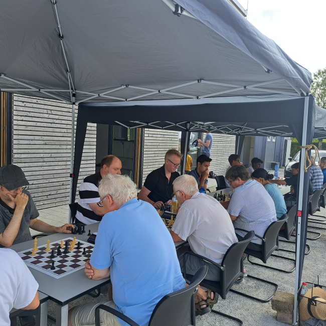 1. Freiluftblitz am 16. August 2025 Blick auf die Teilnehmer