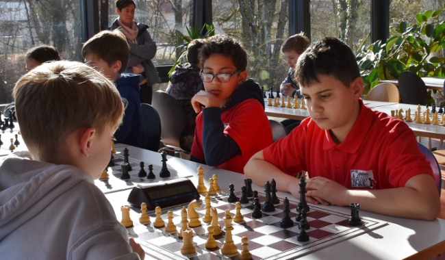 Sieger Adam Ismail (li.) und Ramand Sheikmos (3.) bei den U12, SGEM Gmünd Sieger Adam Ismail (li.) und Ramand Sheikmos (3.) bei den U12, SGEM Gmünd