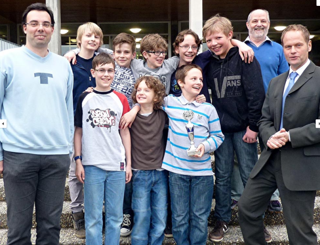 Mannschaftssieger U14, 2013 | Jugend im Verein - Jugendarbeit | SGEM Schwäbisch Gmünd 1872 e.V. - Schachgemeinschaft im Bezirk Ostalb/Württemberg Mannschaftssieger U14, 2013 | Jugend im Verein - Jugendarbeit | SGEM Schwäbisch Gmünd 1872 e.V. - Schachgemeinschaft im Bezirk Ostalb/Württemberg