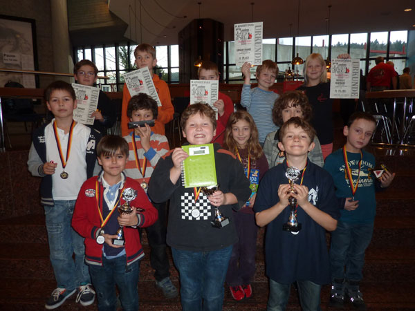 Jugend im Verein - Jugendarbeit | SGEM Schwäbisch Gmünd 1872 e.V. - Schachgemeinschaft im Bezirk Ostalb/Württemberg Jugend im Verein - Jugendarbeit | SGEM Schwäbisch Gmünd 1872 e.V. - Schachgemeinschaft im Bezirk Ostalb/Württemberg