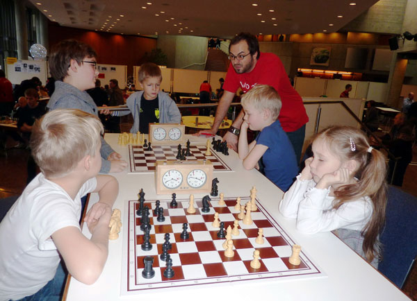 Jugend im Verein - Jugendarbeit | SGEM Schwäbisch Gmünd 1872 e.V. - Schachgemeinschaft im Bezirk Ostalb/Württemberg Jugend im Verein - Jugendarbeit | SGEM Schwäbisch Gmünd 1872 e.V. - Schachgemeinschaft im Bezirk Ostalb/Württemberg